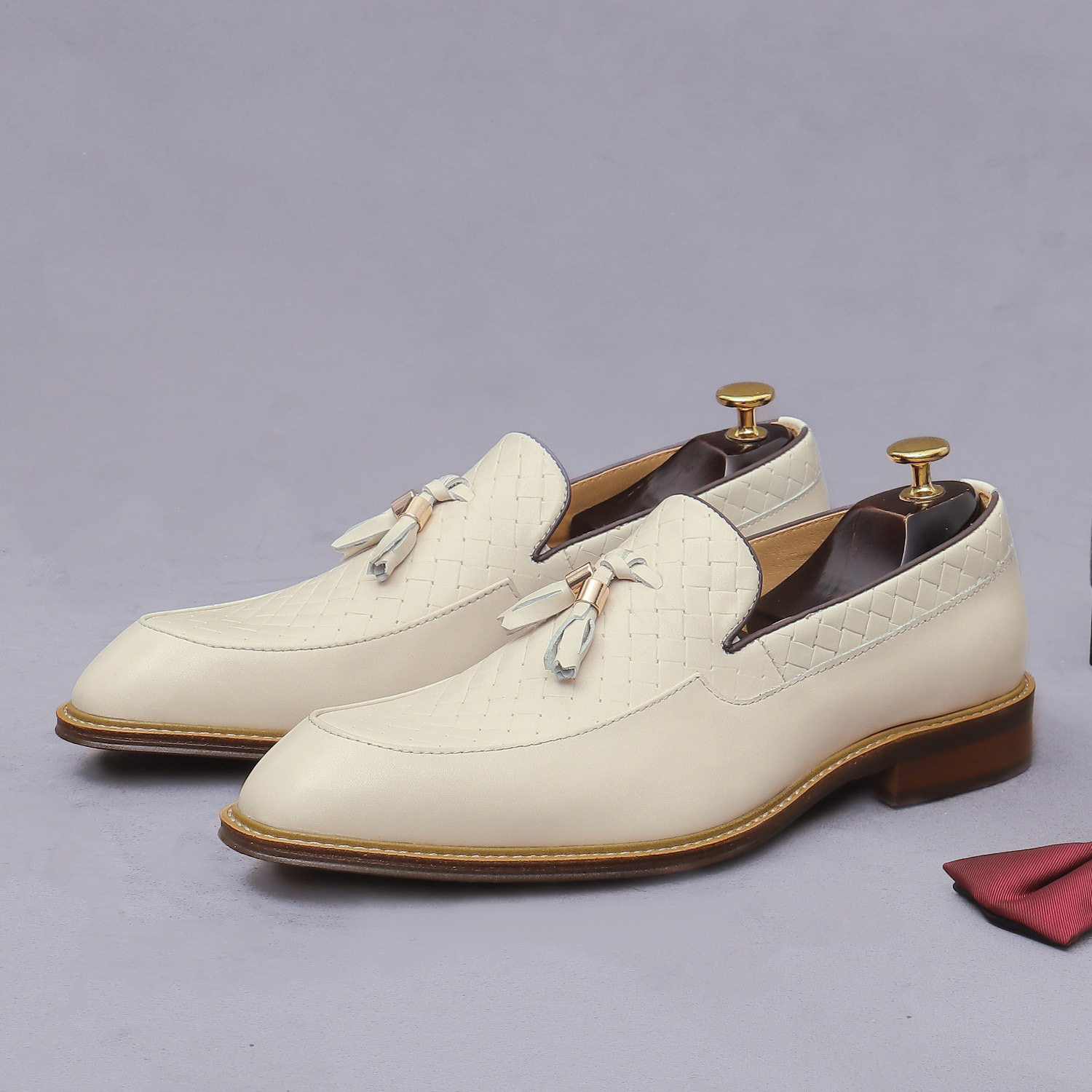 Men'S Shoes Smart - รองเท้าโลฟเฟอร์หนังเทียมผู้ชาย ลายทอประณีต แต่งพู่ สีเบจ พื้นรองเท้าใส่สบาย เหมาะสำหรับใส่ทำงาน